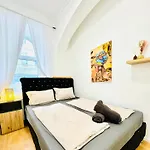 10 Bedroom Apartment For Groups, 8-Min To Rathausplatz