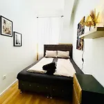 10 Bedroom Apartment For Groups, 8-Min To Rathausplatz