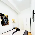10 Bedroom Apartment For Groups, 8-Min To Rathausplatz