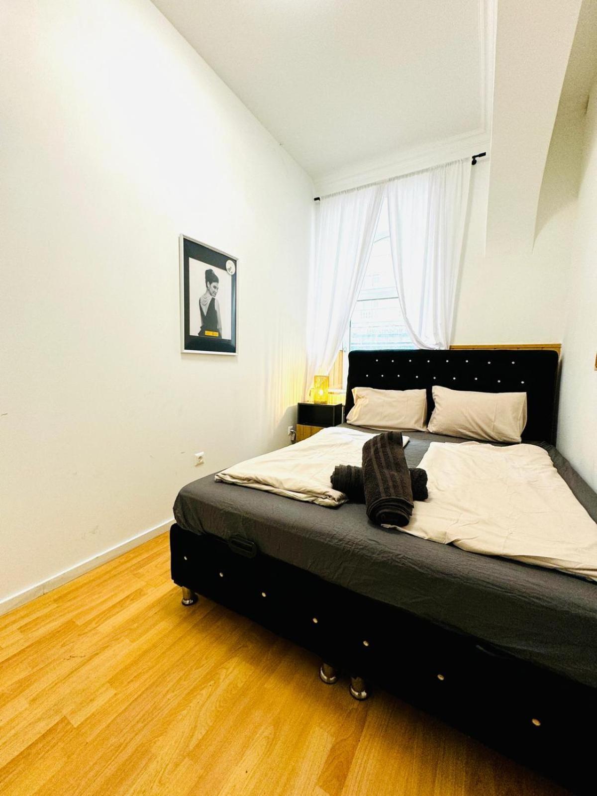 10 Bedroom For Groups, 8-min To Rathausplatz