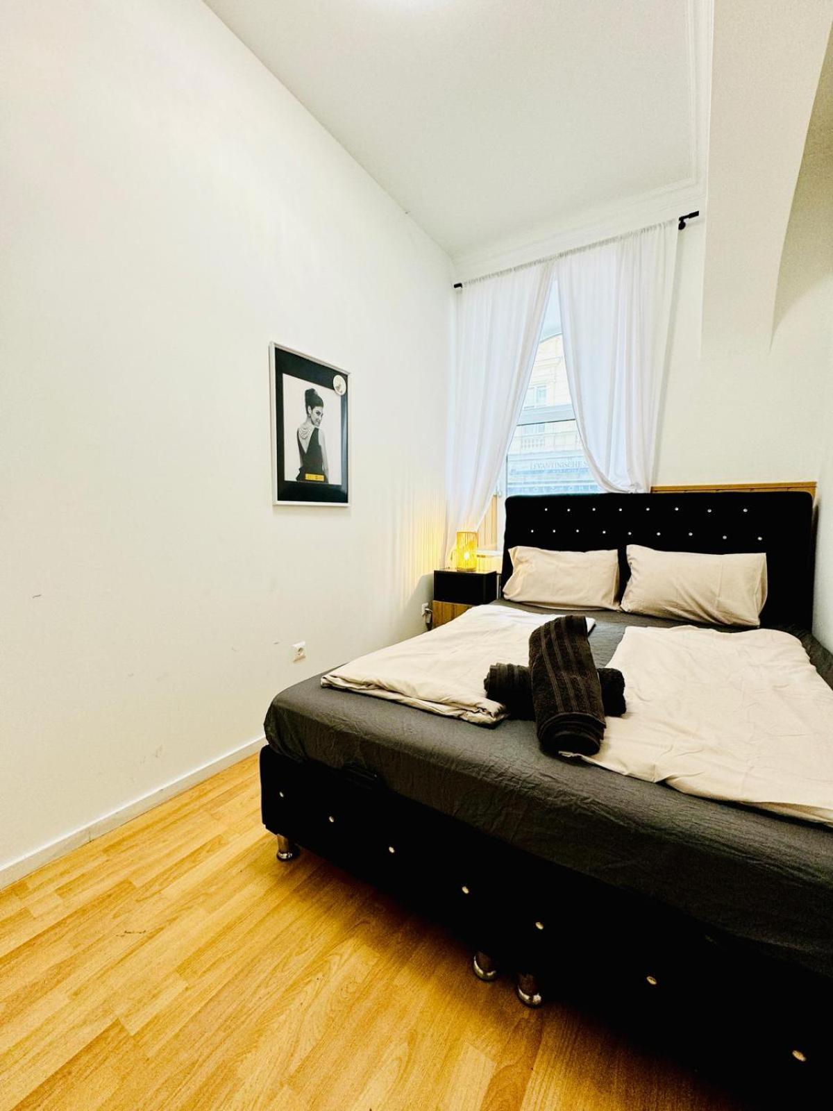 10 Bedroom For Groups, 8-min To Rathausplatz