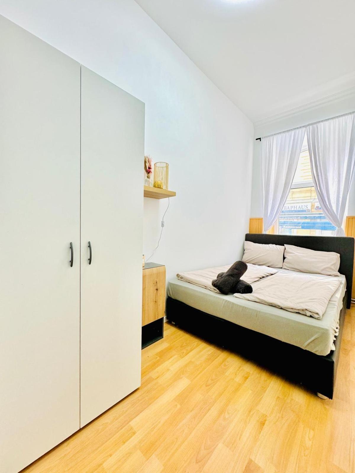 10 Bedroom For Groups, 8-min To Rathausplatz *